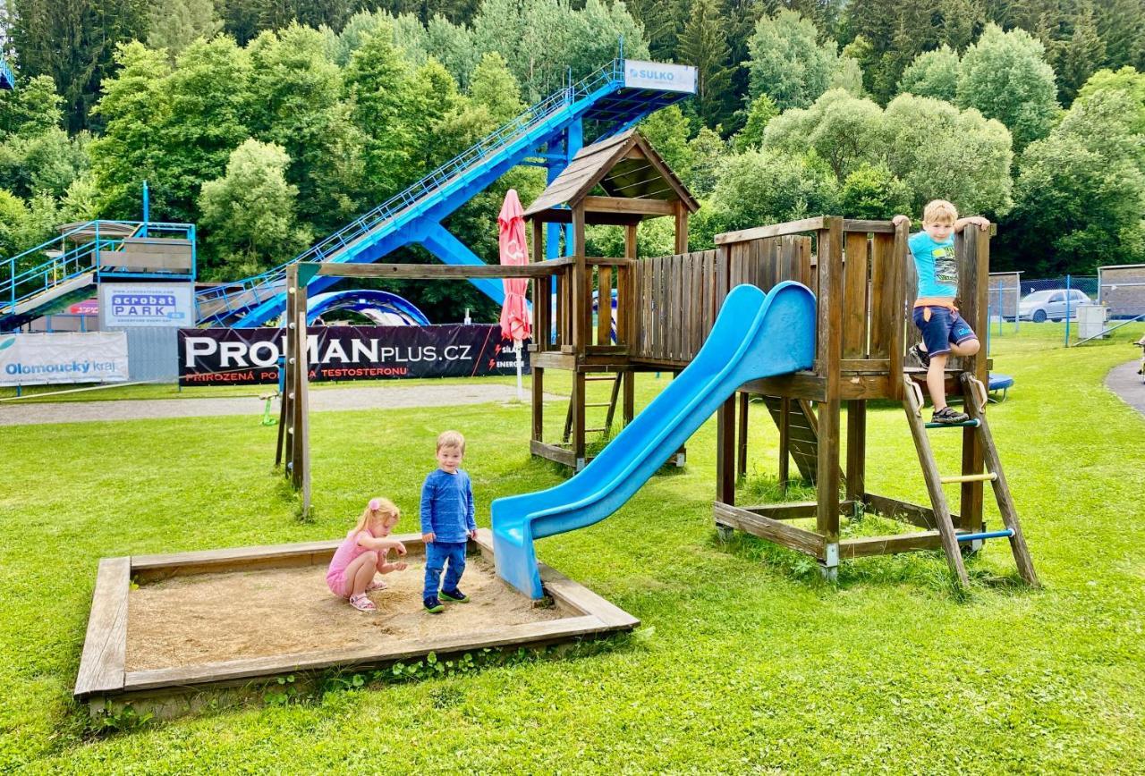 Penzion Acrobat Park Štíty Zewnętrze zdjęcie